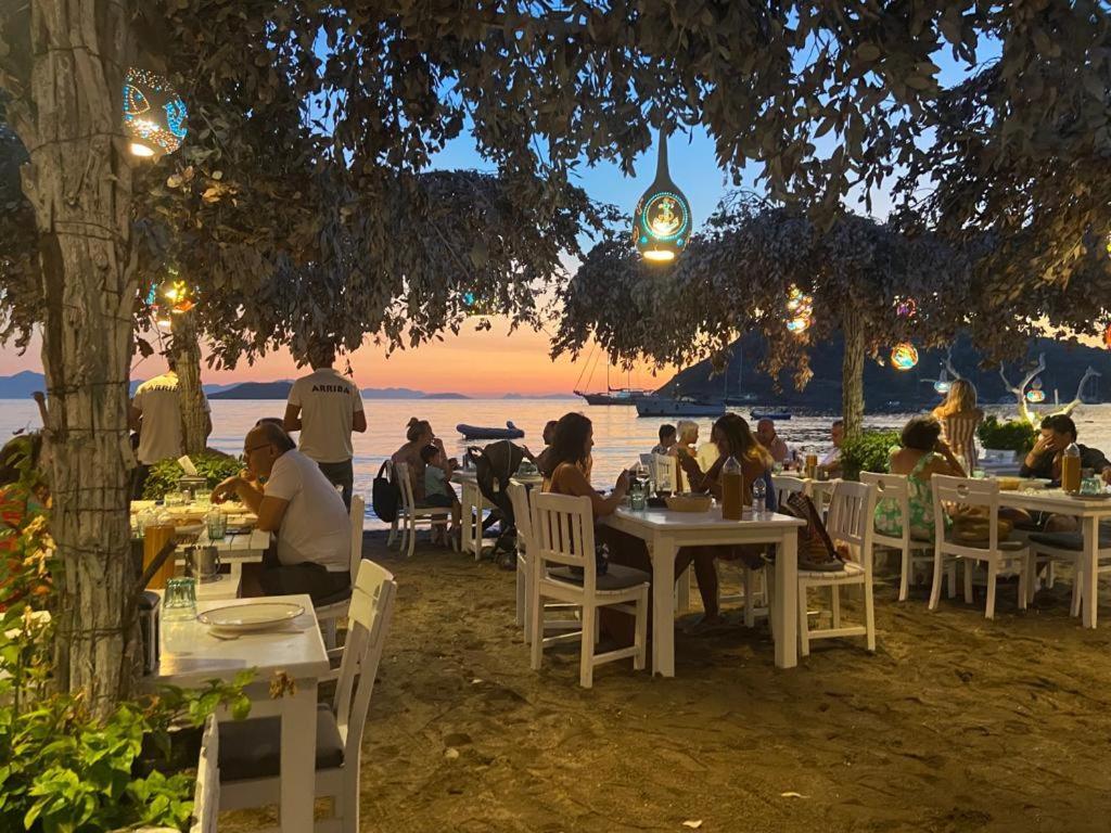 Arriba Pension & Restaurant Gümüşlük Kültér fotó